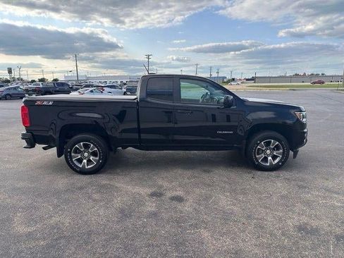 Used 2018 Chevrolet Colorado Z71 AWD/4WD image 5