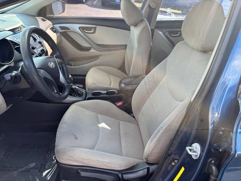 Used 2016 Hyundai Elantra SE FWD image 7