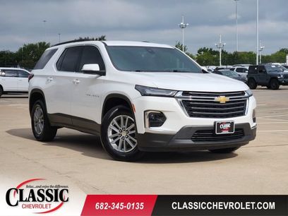 Used 2023 Chevrolet Traverse LT