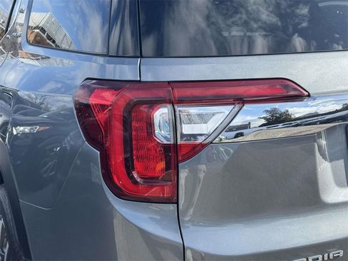 Used 2020 GMC Acadia SLE image 9