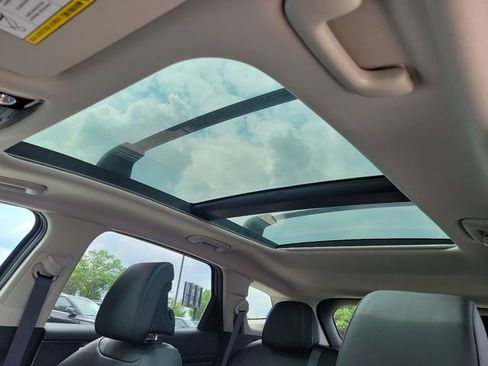 Used 2024 Kia Sportage SX image 14