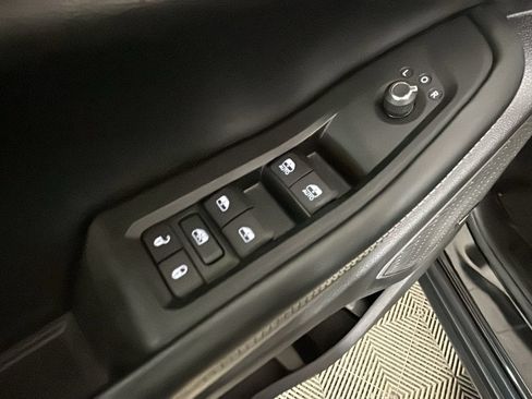 Used 2024 Jeep Grand Cherokee Limited 4xe AWD/4WD image 11