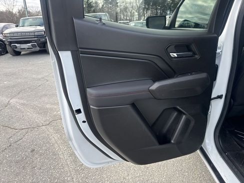 Used 2024 Chevrolet Colorado Z71 w/ Advanced Trailering Package image 27