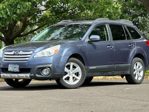Used 2013 Subaru Outback 2.5i Limited w/ Moonroof Pkg AWD/4WD image 1
