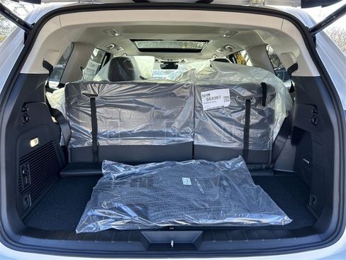 New 2026 Subaru Ascent Limited Bronze image 18