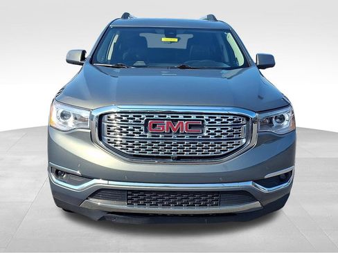 Used 2018 GMC Acadia Denali w/ Technology Package AWD/4WD image 2