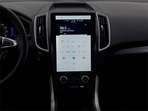 Used 2024 Ford Edge SEL w/ Sport Appearance Package image 32