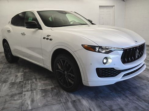 Used 2024 Maserati Levante GT Ultima image 3