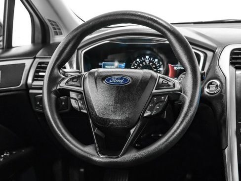 Used 2020 Ford Fusion SE image 14