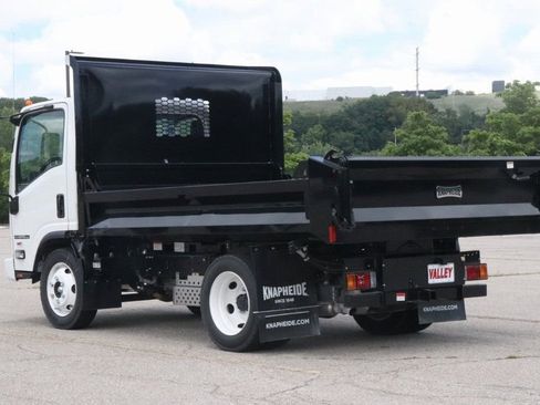 New 2024 Isuzu NPR HD image 4