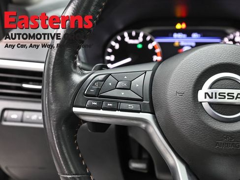 Used 2022 Nissan Altima 2.0 SR FWD image 15