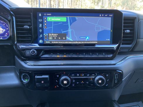 Used 2024 Chevrolet Silverado 1500 ZR2 image 26