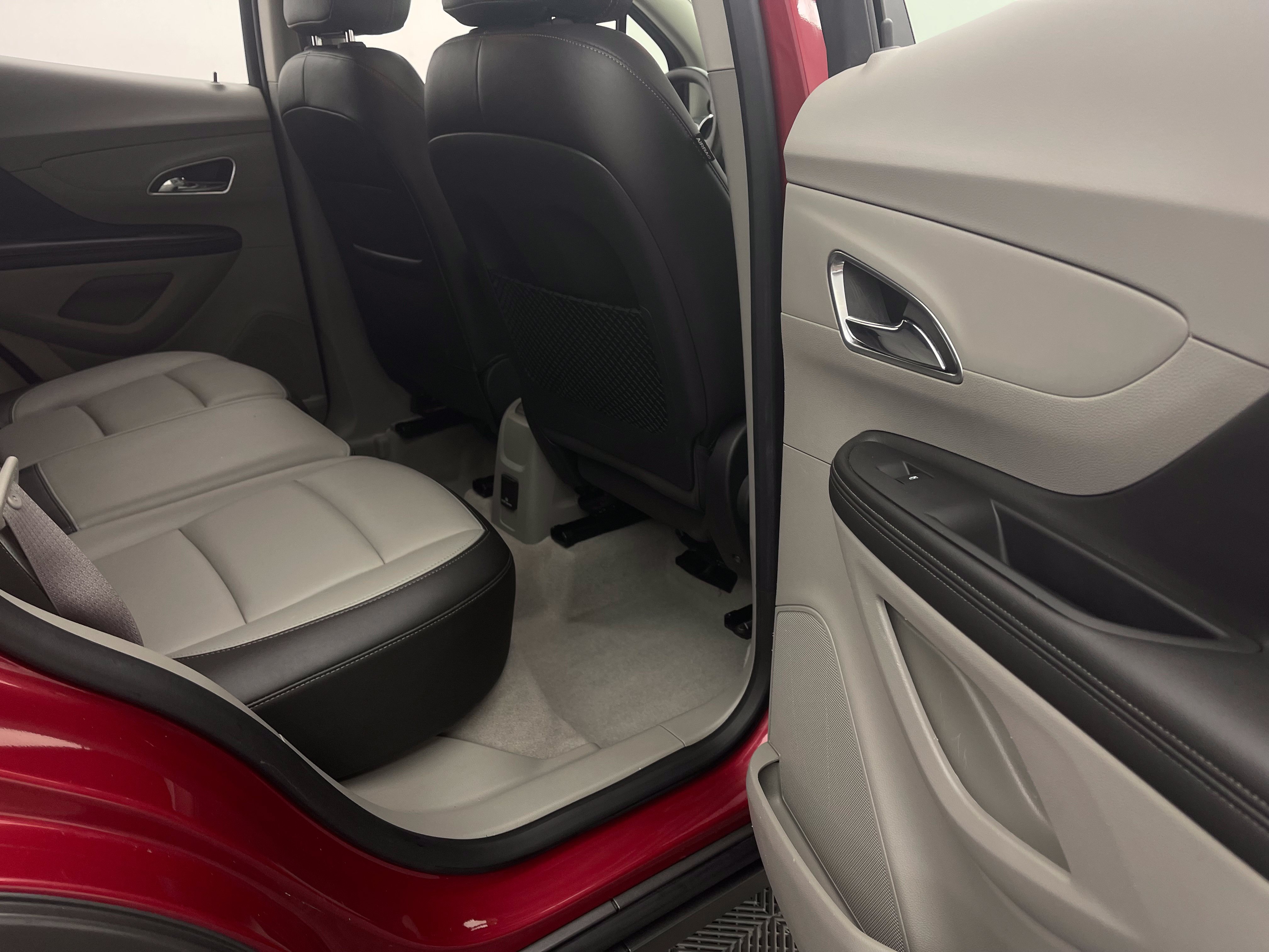 Used 2016 Buick Encore Leather FWD image 35