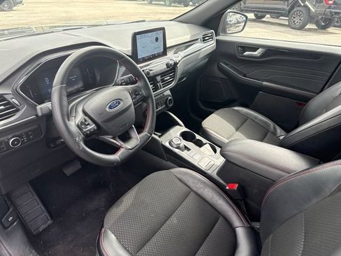 Used 2025 Ford Escape ST-Line Select AWD/4WD image 6