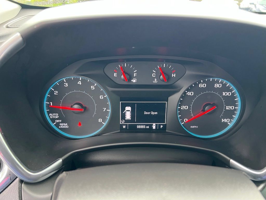 Used 2018 Chevrolet Equinox LT FWD image 42