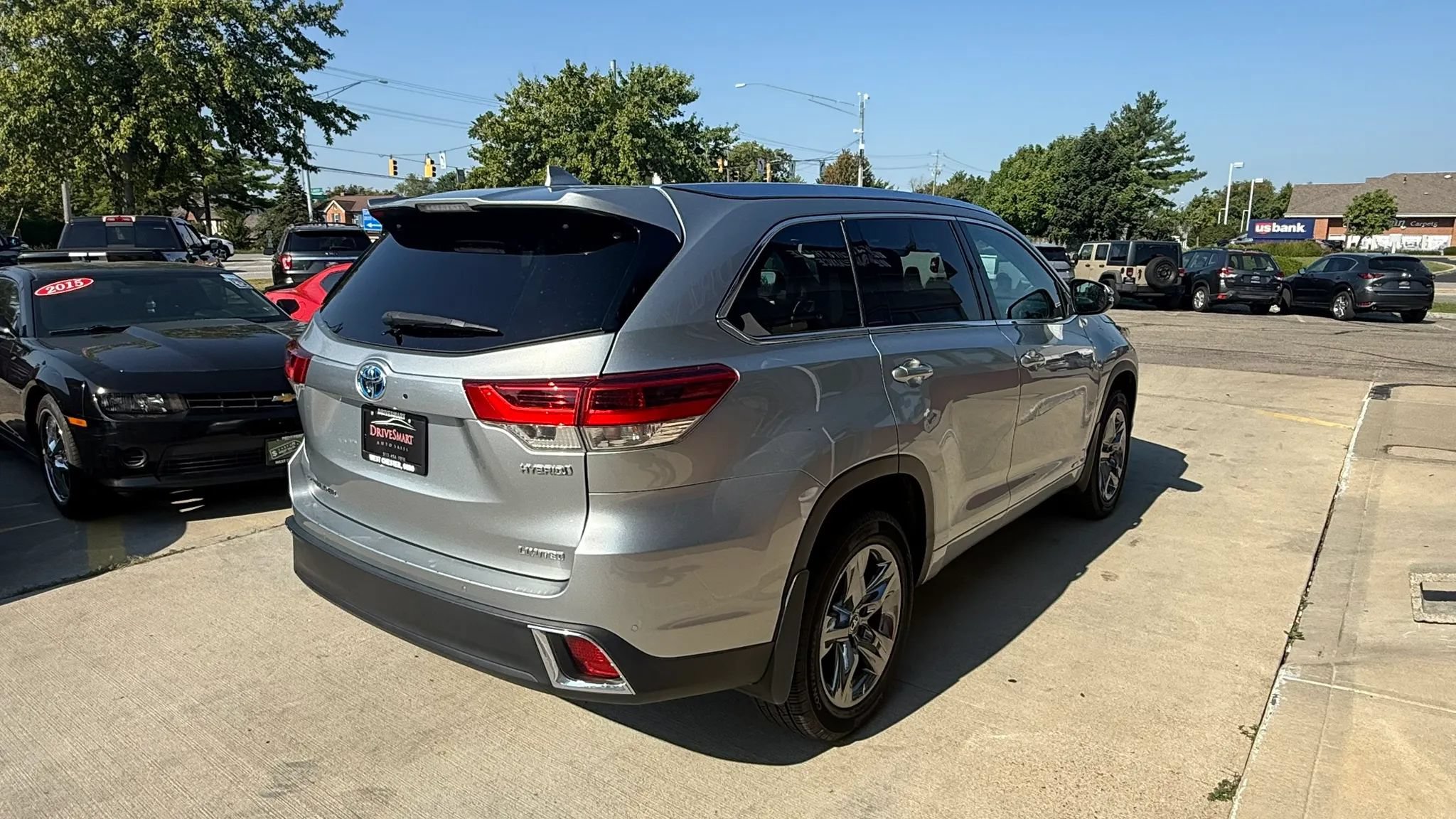 Used 2019 Toyota Highlander Limited Platinum AWD/4WD image 3