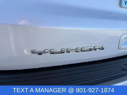 Used 2023 GMC Yukon XL AT4 w/ AT4 Premium Plus Package image 35