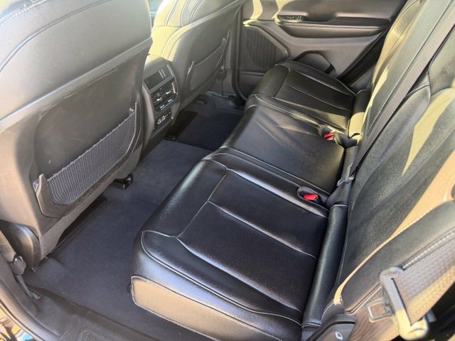 Used 2024 Jeep Grand Cherokee Limited AWD/4WD image 36