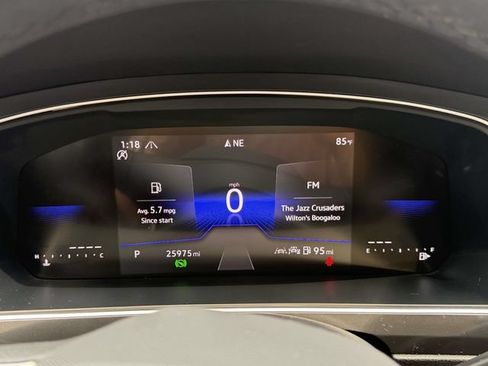 Certified 2024 Volkswagen Tiguan Wolfsburg Edition AWD/4WD image 26