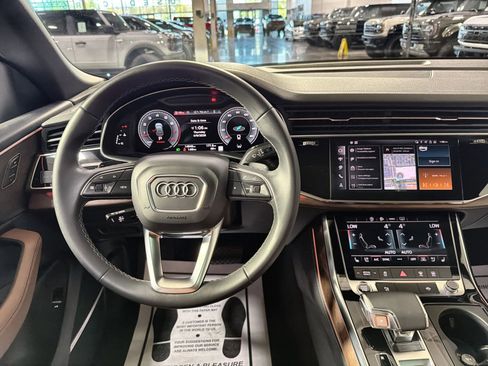 Used 2025 Audi Q8 Premium Plus image 34