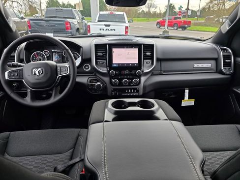New 2026 RAM 1500 Big Horn AWD/4WD image 5