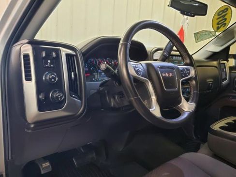 Used 2018 GMC Sierra 1500 SLE w/ SLE Value Package AWD/4WD image 14