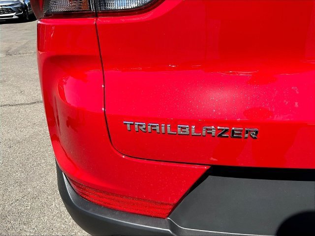 New 2026 Chevrolet TrailBlazer LS FWD image 12