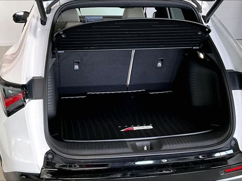 Used 2025 Acura ADX A-Spec image 17