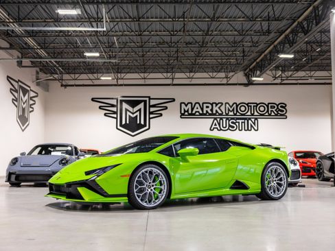 Used 2024 Lamborghini Huracan Tecnica image 1