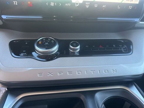 New 2025 Ford Expedition Max Active image 25