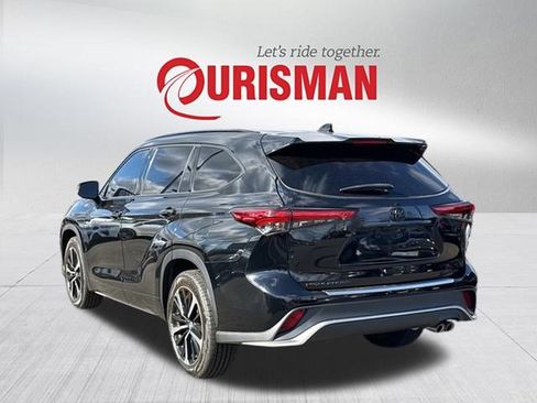 Used 2022 Toyota Highlander XSE image 4
