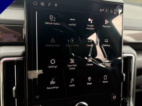 New 2026 GMC Yukon Elevation w/ Elevation Premium Package AWD/4WD image 17