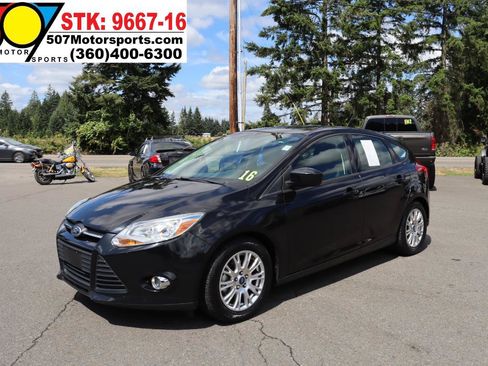 Used 2012 Ford Focus SE FWD image 3