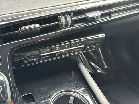 Used 2023 Toyota Mirai image 24