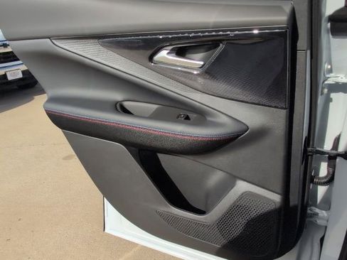New 2026 Chevrolet Blazer EV RS w/ Super Cruise Package AWD/4WD image 9