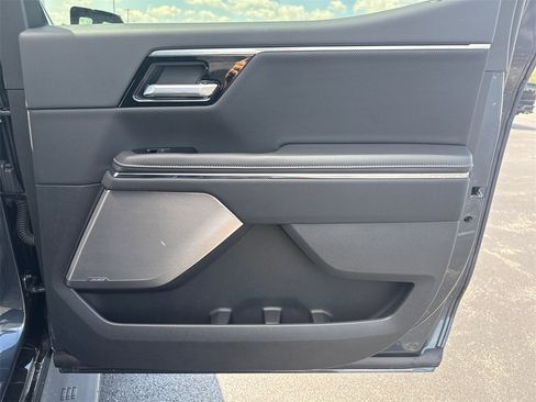 New 2025 GMC Sierra EV Denali image 36