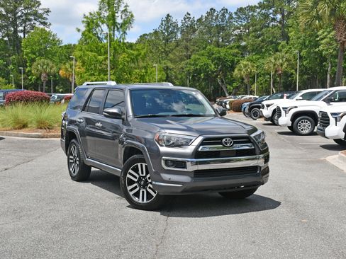 Used 2020 Toyota 4Runner Limited RWD image 6