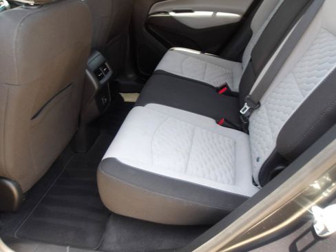 Used 2020 Chevrolet Equinox LS w/ LS Convenience Package FWD image 17