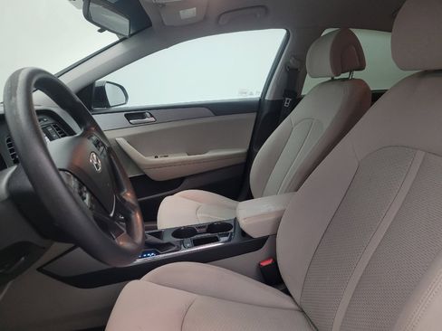 Used 2017 Hyundai Sonata SE image 17