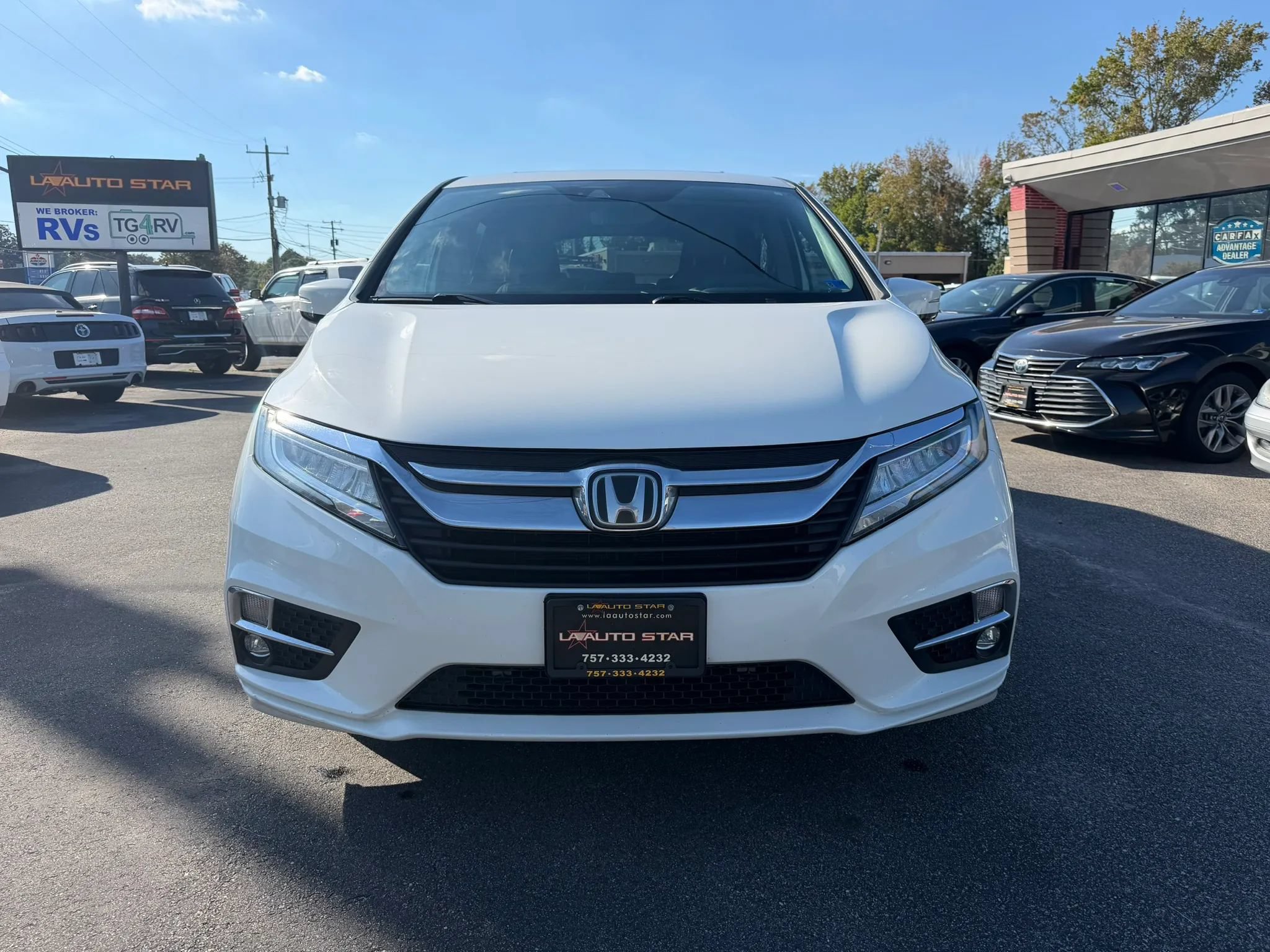 Used 2018 Honda Odyssey Elite image 8