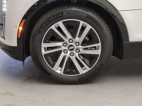 Certified 2024 Cadillac Lyriq Tech w/ Driver Assist Package AWD/4WD image 27