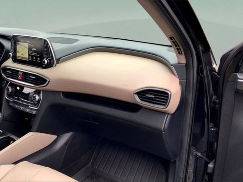 Used 2020 Hyundai Santa Fe Limited image 17