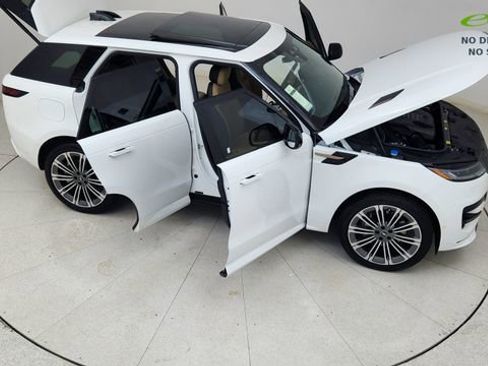 Used 2025 Land Rover Range Rover Sport Dynamic SE image 85
