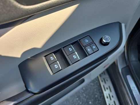 Used 2018 Toyota Highlander Limited Platinum AWD/4WD image 31