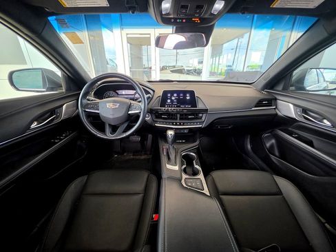 Used 2025 Cadillac CT4 Luxury AWD/4WD image 13