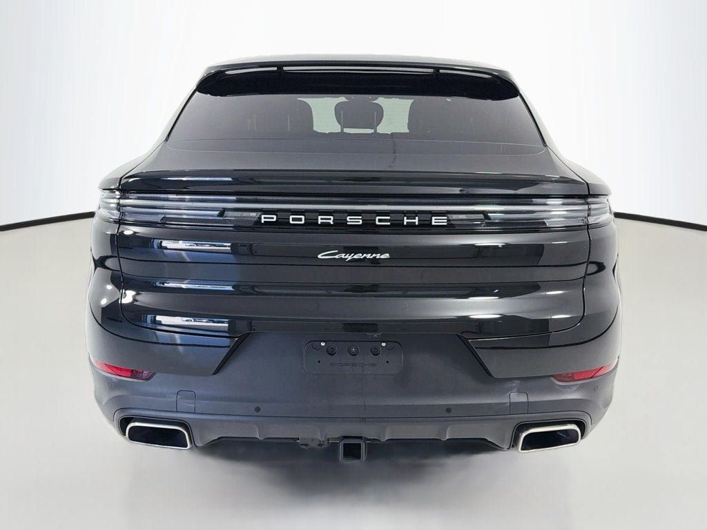 Certified 2024 Porsche Cayenne Coupe AWD/4WD image 10