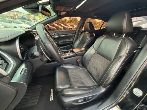 Used 2020 Nissan Maxima SR w/ Sport Mat Group FWD image 15