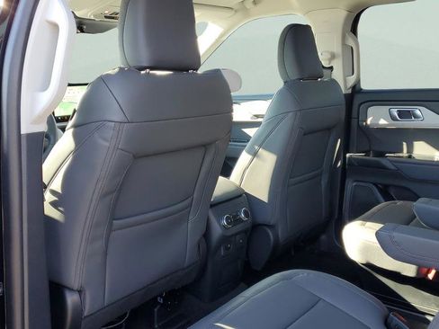 New 2026 Ford Explorer Active w/ Active Comfort Package image 35