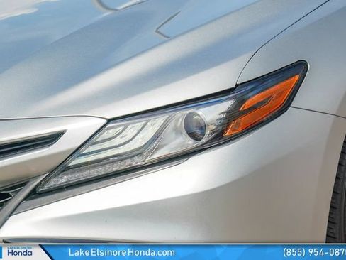 Used 2024 Toyota Camry XSE FWD image 5