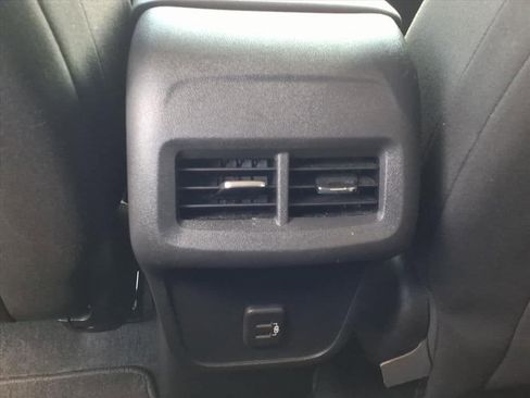 Used 2022 Chevrolet Equinox LS w/ LS Convenience Package FWD image 22